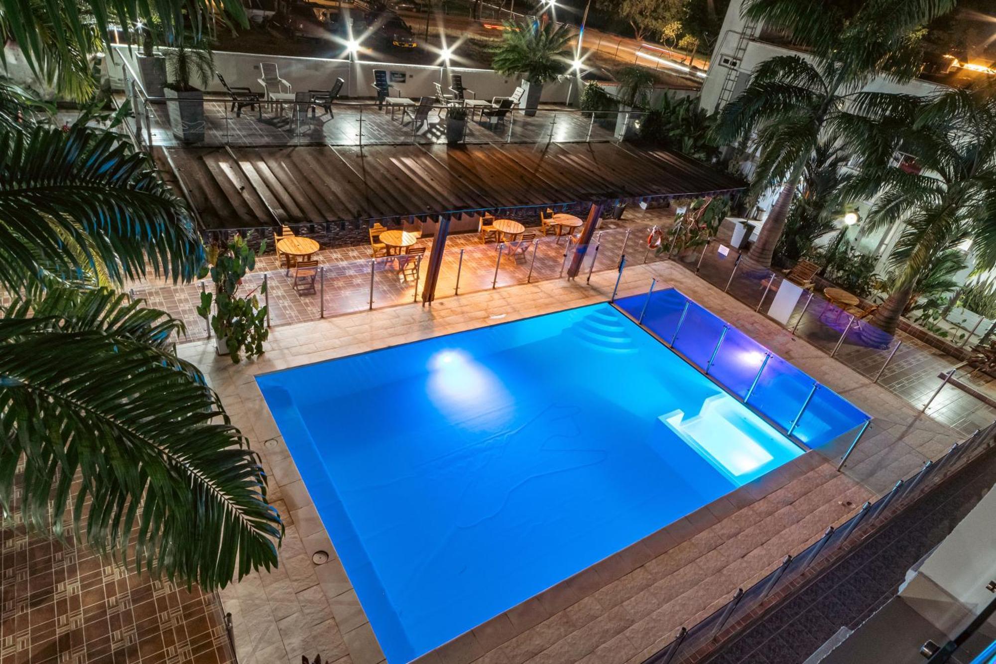 Hotel El Aeropuerto Сан-Хосе-дель-Гуавьяре Экстерьер фото