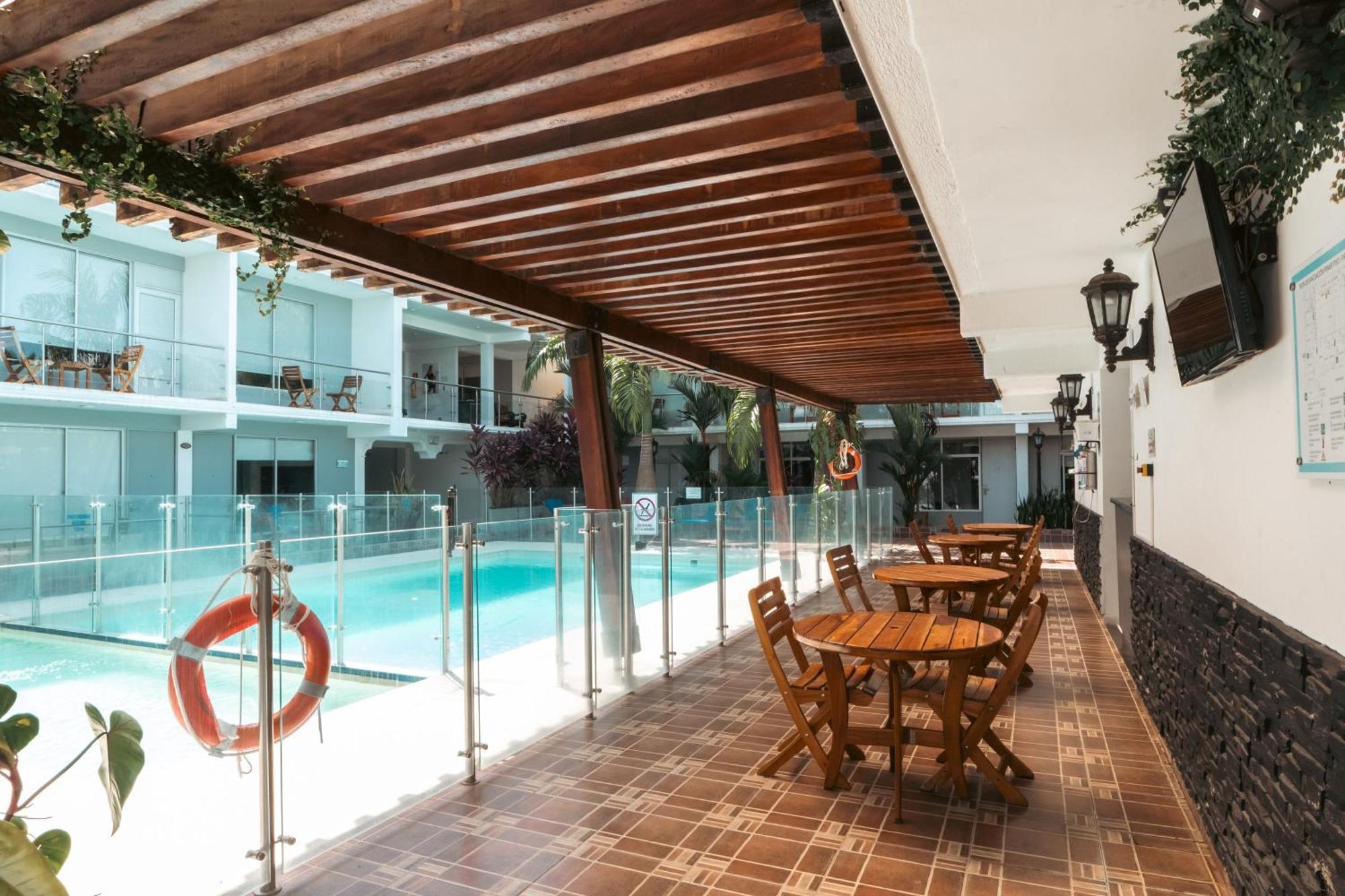 Hotel El Aeropuerto Сан-Хосе-дель-Гуавьяре Экстерьер фото